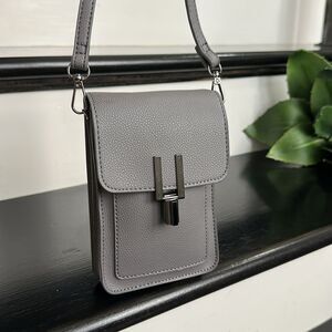 Crossbody shoulder Bag with Turn Clasp Closure, Versatile & Sleek ID badge
